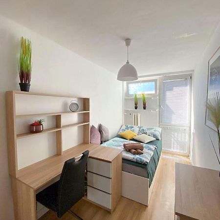 Bright Room №3 Grzybowska 9 Варшава Екстер'єр фото