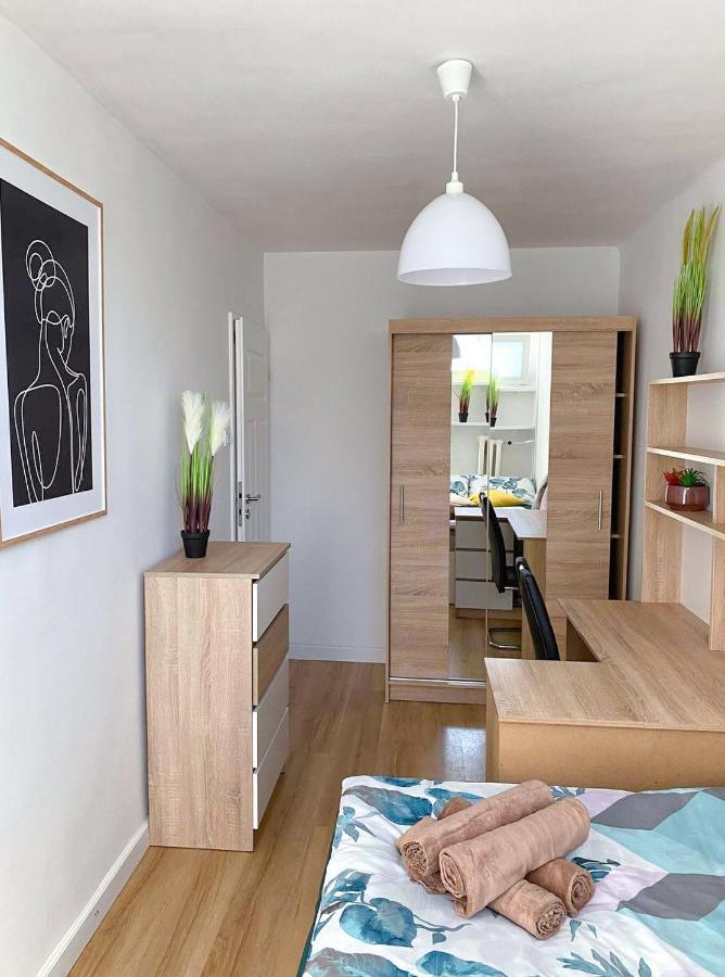 Bright Room №3 Grzybowska 9 Варшава Екстер'єр фото